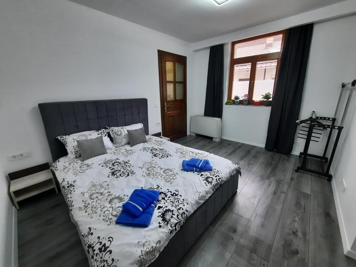 House Side By Side Διαμέρισμα Μπρασόβ Εξωτερικό φωτογραφία