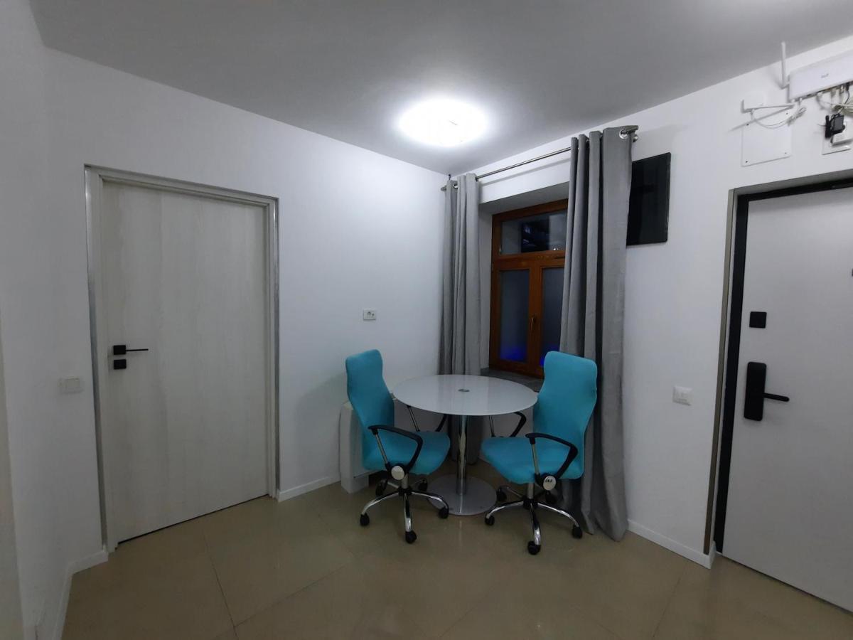House Side By Side Διαμέρισμα Μπρασόβ Εξωτερικό φωτογραφία