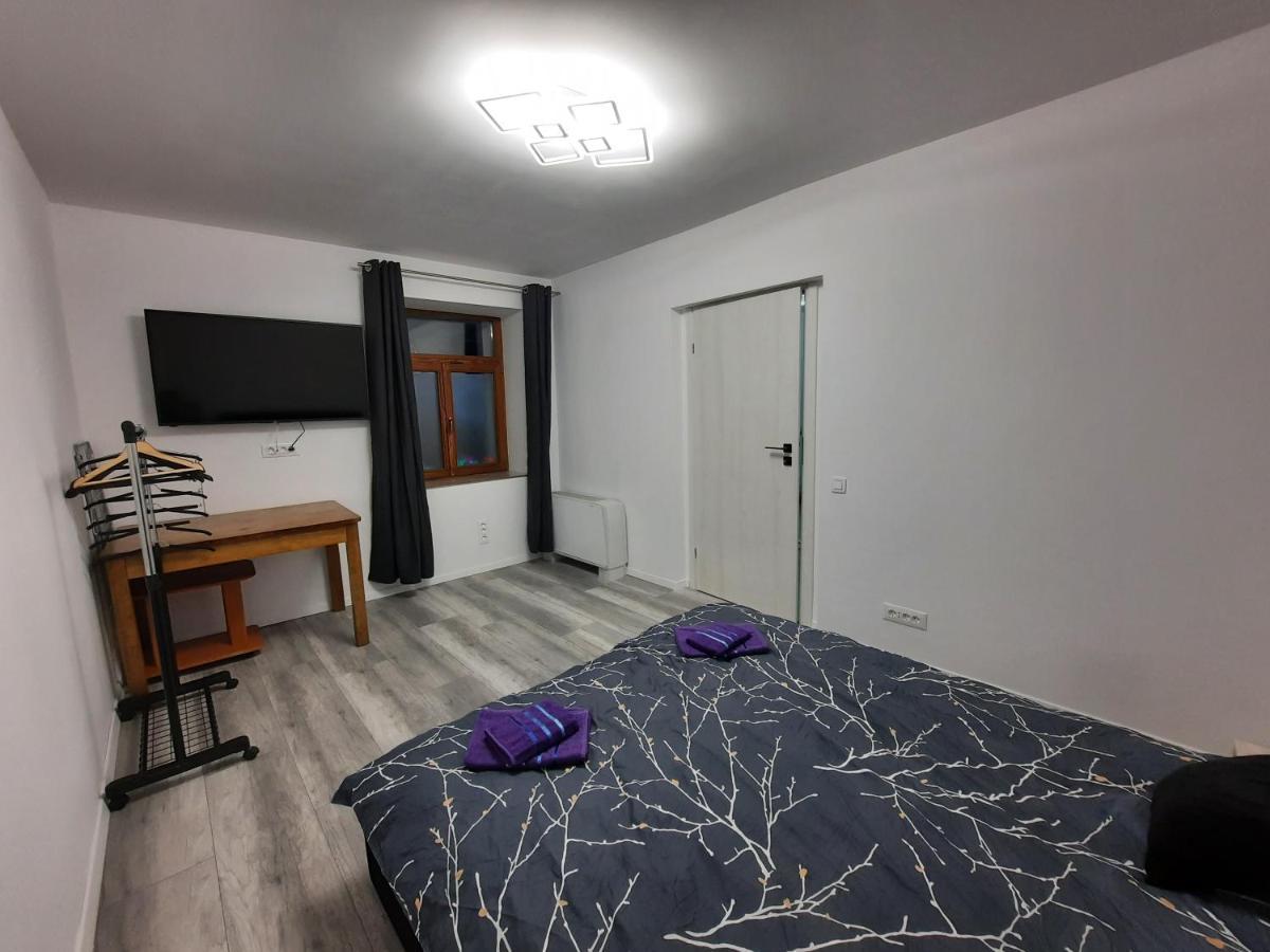 House Side By Side Διαμέρισμα Μπρασόβ Εξωτερικό φωτογραφία